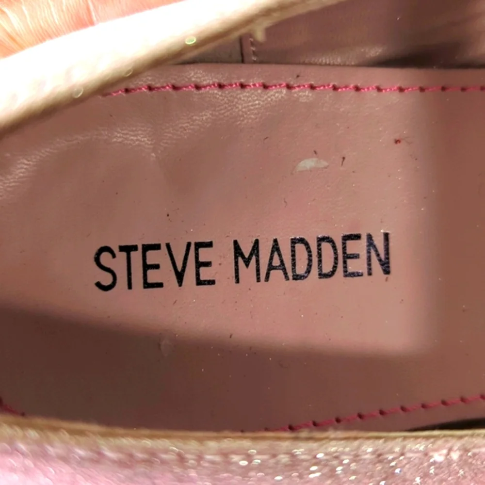 Steve Madden Girl's Drama Dress Pump Blush Shimmer.. Size 5